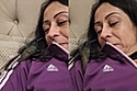 Beija-flor resgatado dá “beijinho” em mulher que cuidou dele até poder voltar à natureza 