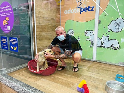 Roni conheceu batista no pet shop