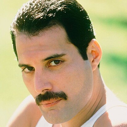 Foto de Freddie Mercury, ex vocalista da banda Queen