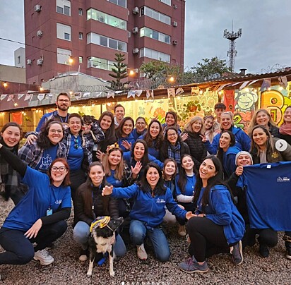 A equipe que fez a Festa Junina Pet acontecer em Porto Alegre.