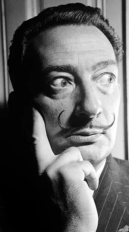 O artista plástico Salvador Dalí.