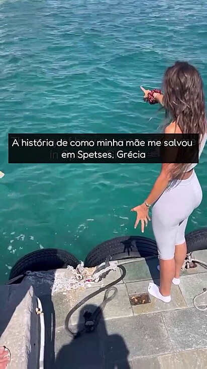 A mulher avistou que o pet já não tinha mais forças para lutar.