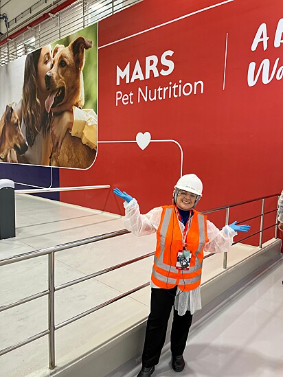 O Amo Meu Pet foi representado por Lari Vieira na inauguração da nova fábrica da multinacional Mars em Ponta Grossa.