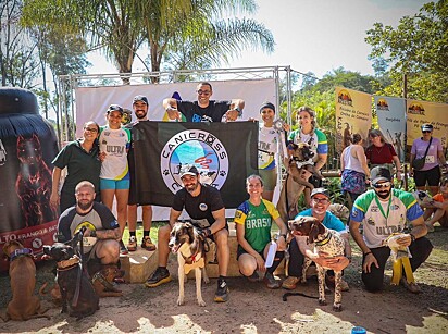 Foto de parte dos competidores após o campeonato nacional.