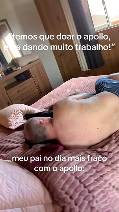 O homem se rendeu e passou a aceitar o pet.