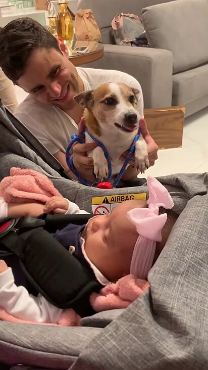 Bruce insiste em proteger a criança.