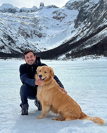 O homem decidiu largar tudo para viver o sonho de viajar.