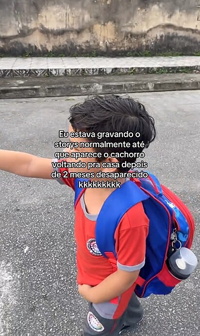João ficou eufórico quando viu o Pretinho.