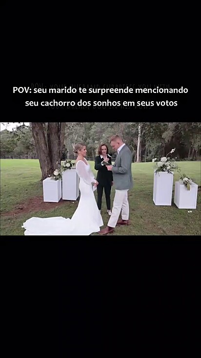 Ela foi surpreendida no altar.