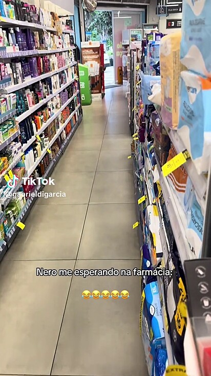Nero parecia estar se escondendo.