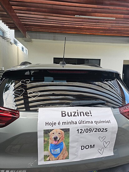 A família ficou emocionada com a quantidade de buzinas recebidas.