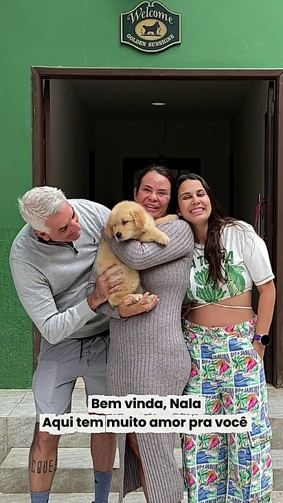 A chegada da filhote simboliza a renovação e a continuidade do amor por cães na casa.