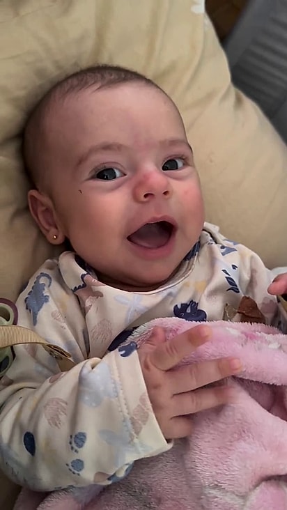 Maitê abre um grande sorriso toda vez que escuta Lebron.