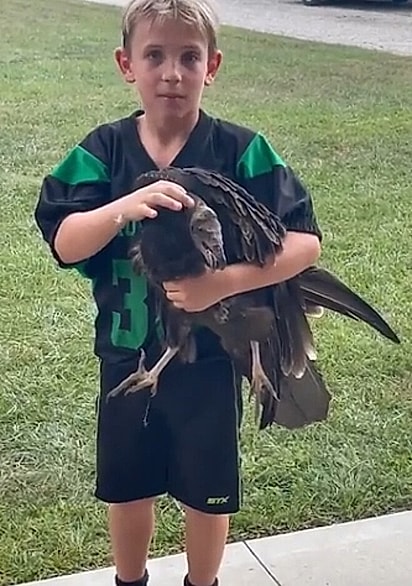 Kenton com seu novo pet.