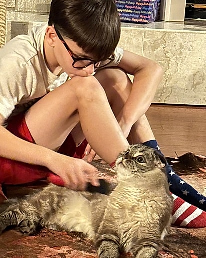 Bobo com sua nova família.