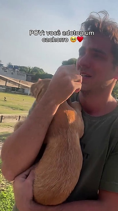 Bruno se emocionou com a adoção.