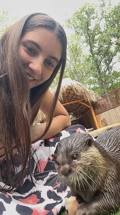 Maressa e uma das lontras.