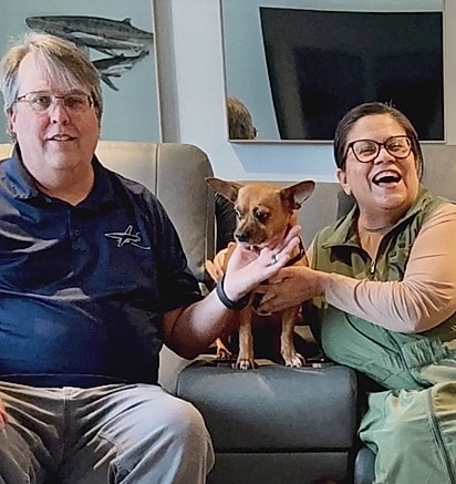 Nacho foi adotado por uma família bilíngue.