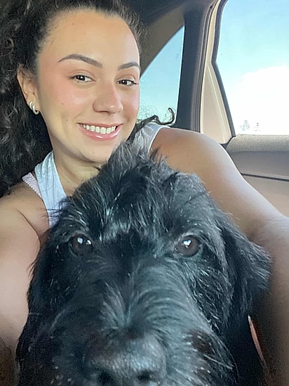 Já faz um ano que ele foi adotado.