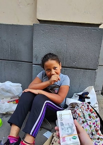 Manuel Nuñez ajudou a garotinha.