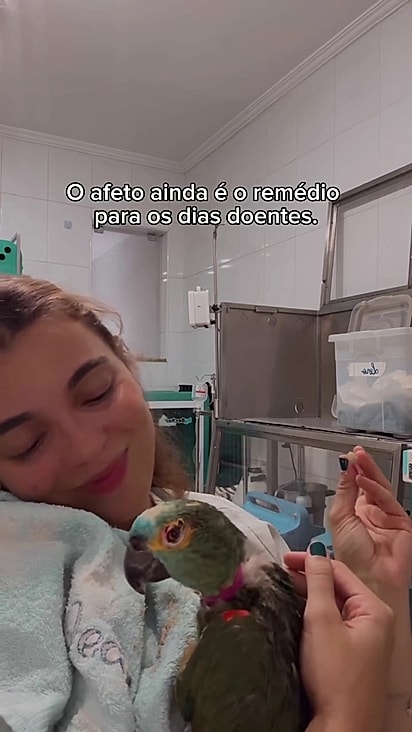 Larissa mostrou o amor que tem pela profissão.