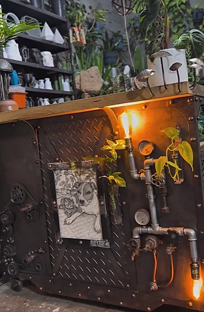 Como ficou o memorial do cão.