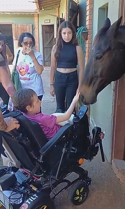 Yasmin e seu novo amigo. 