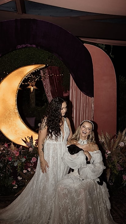 Marcela, Luiza e o gatinho.