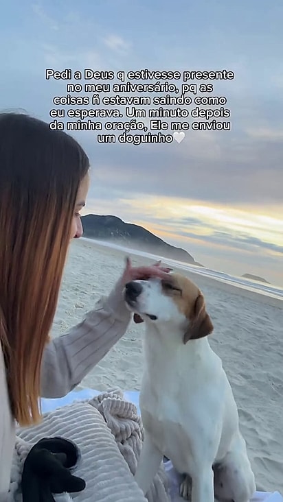 Bento fez companhia para a jovem.