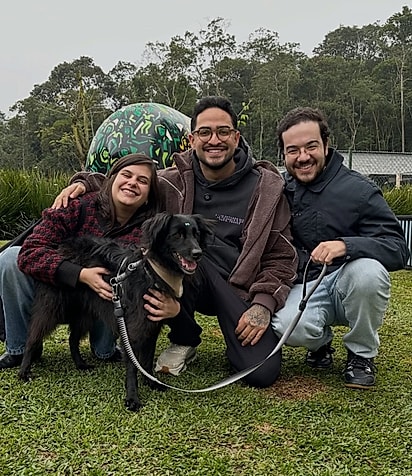 Sirius com sua nova família. 