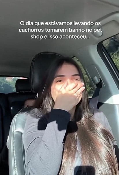 Quando a família percebeu que estavam indo ao pet shop sem os cães, caíram na risada.