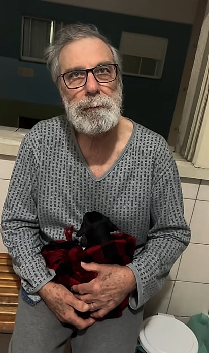 Dodô não gostou muito do presente que ganhou dos filhos.