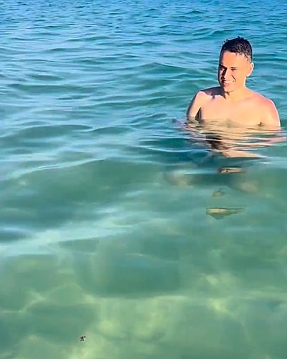 O peixinnho escolheu Valdemir pra seguir.