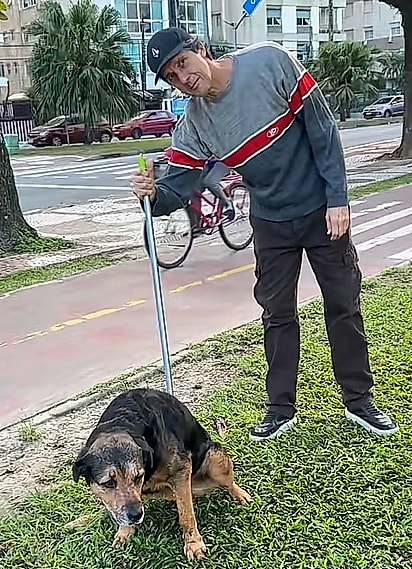 O método utilizado pelo pai é conhecido como coleta por micção espontânea.