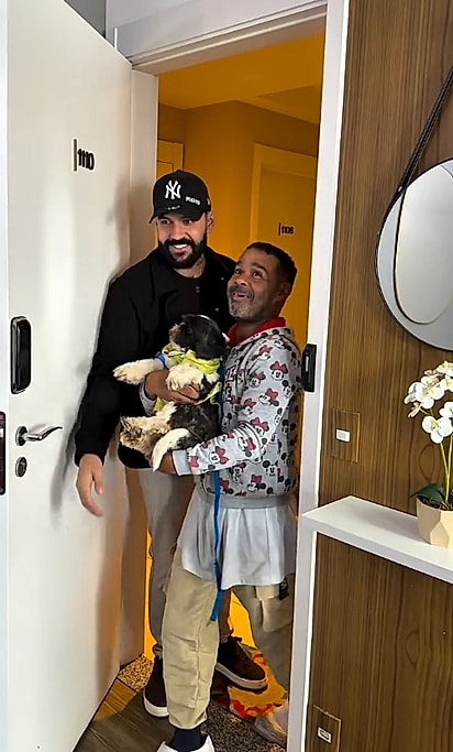 Laerte surpreendeu o rapaz ao confiar a ele sua casa e seu cachorro por um dia.