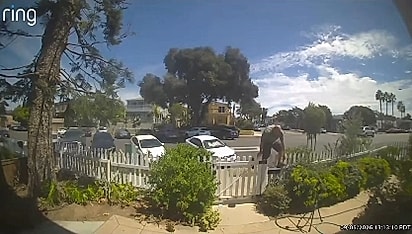 Um homem entrou na residência.