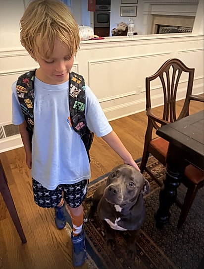 Clark ama estar perto do seu amigo.