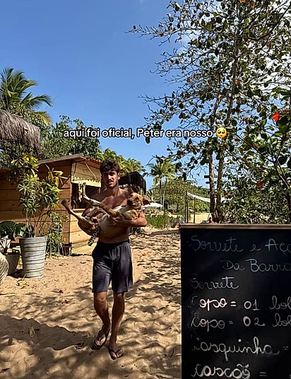 Ana e Felipe estavam em lua de Mel quando ganharam a companhia do cão.